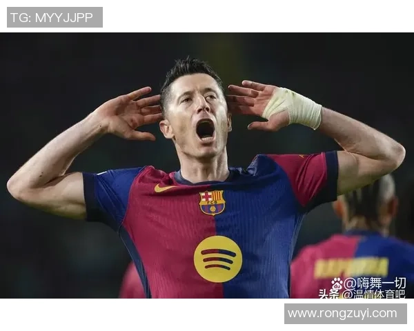 中超激战拜仁大胜巴黎圣日耳曼争议判罚引发全场热议