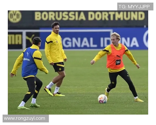 友谊赛精彩回顾：多特蒙德与那不勒斯战成平局神扑引发全场热议