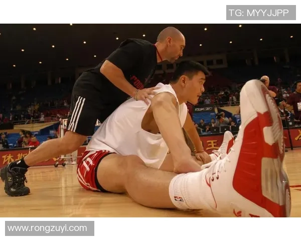 姚明联名Nike球鞋发布引发热潮球迷与时尚潮人争相追捧