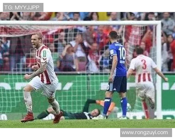 德甲焦点战巴黎圣日耳曼与本菲卡握手言和补时进球引发全场狂欢