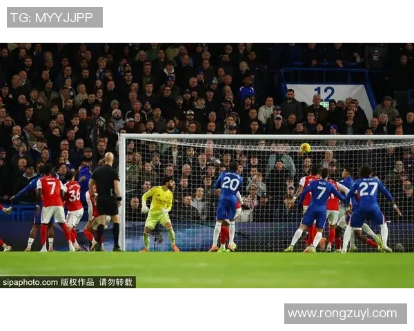 欧冠大战曼联狂胜切尔西六球大捷帽子戏法引爆全场战术解析