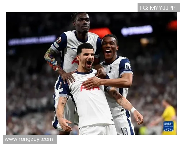 欧联杯精彩对决那不勒斯完胜热刺神扑瞬间点燃全场激情分析