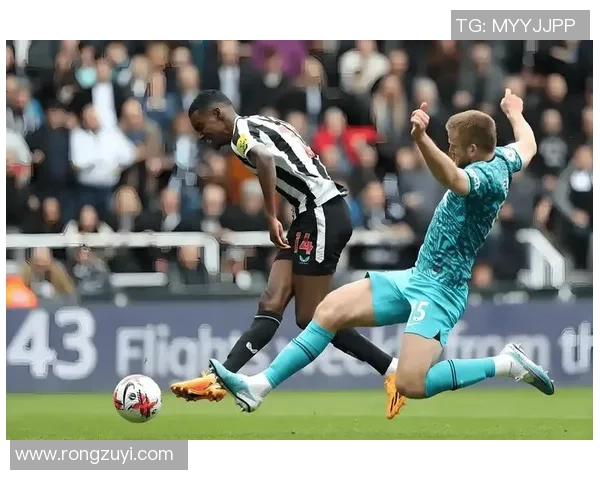 中超精彩对决本菲卡与切尔西战平点球大战成焦点引发全场热烈反响