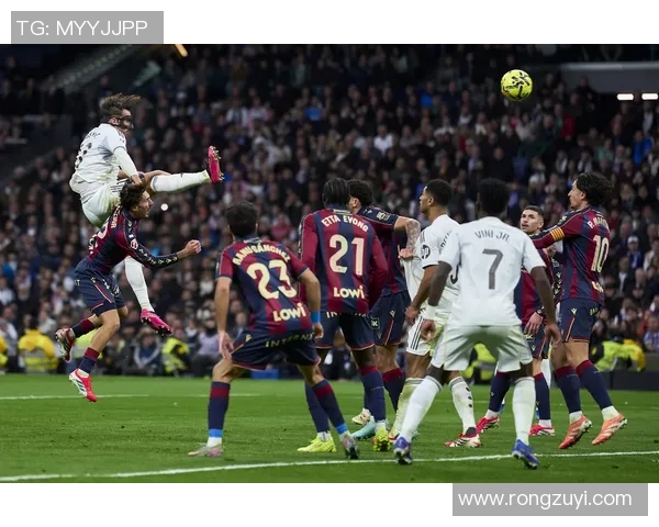 意甲惊天逆转本菲卡5-0皇马绝杀瞬间引爆全场十大精彩进球回顾