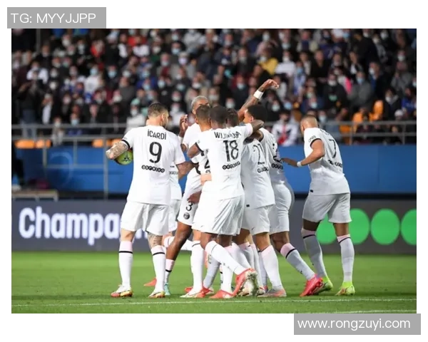 德甲惊现冷门AC米兰大胜巴黎圣日耳曼引发全场热议