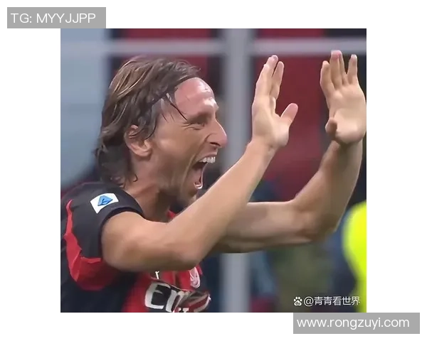 欧联杯惊天冷门AC米兰以3-0战胜拜仁引发全场震撼